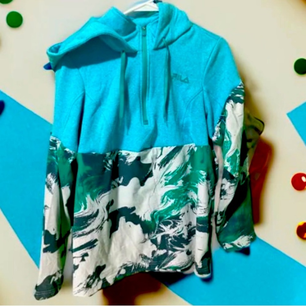 #CustomFilasHoodie #TechFashion